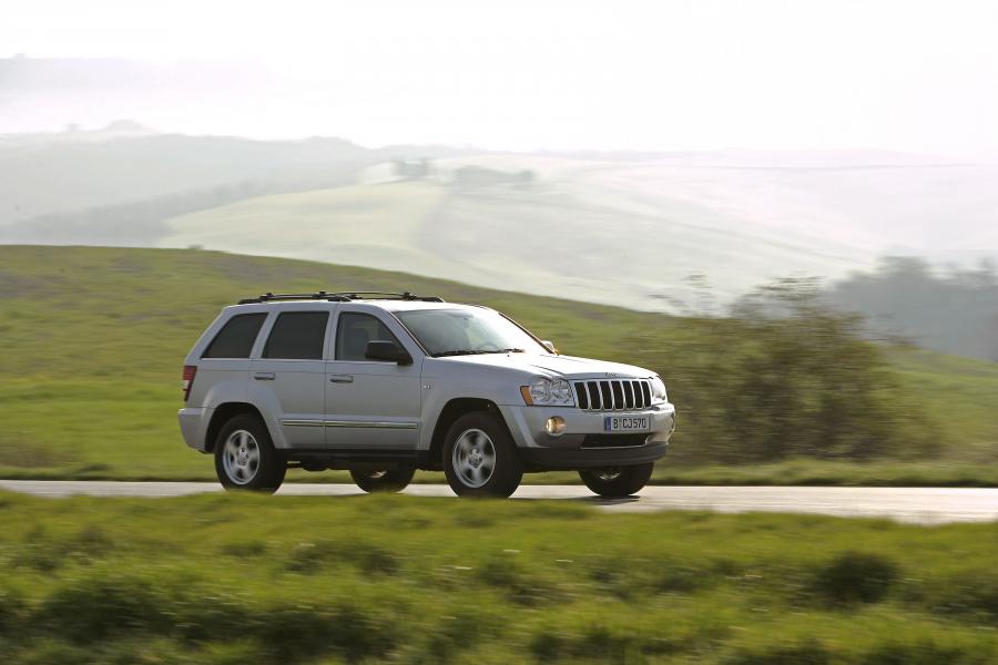  Jeep Grand Cherokee 2005 года  (фото 52 из 133)